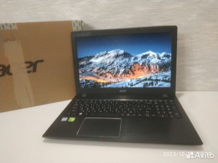 Acer i3-6006u/8 GB DDR4/940mx/256 SSD/IPS