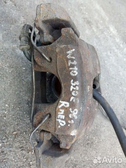 Суппорт передний правый для Мерседес W210