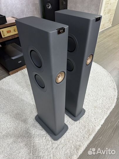 Активная напольная акустика KEF LS60 Wireless