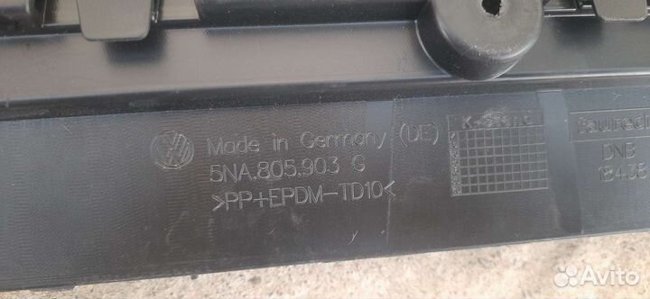 Спойлер переднего бампера Тигуан