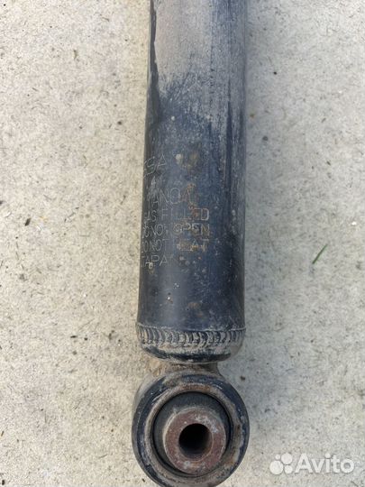 Аммортизатор задний Ниссан Мурано