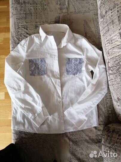 Рубашки белые школьные новые
