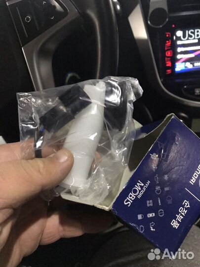 Датчик уровня воды в бачке омывайке. Хендай соляри