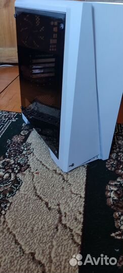 Компьютерный корпус aerocool