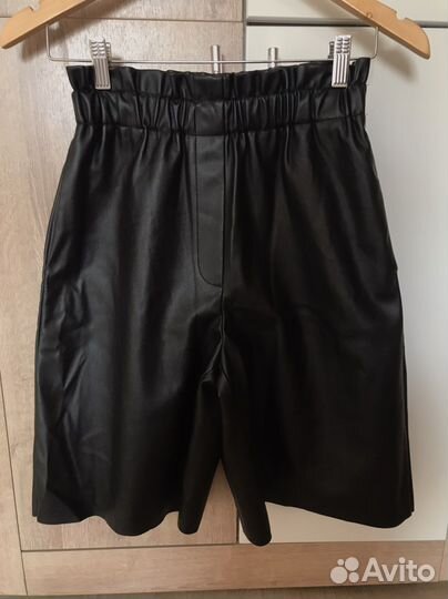 Кожаные шорты