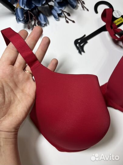 Бюстгальтер красный 75H Канада