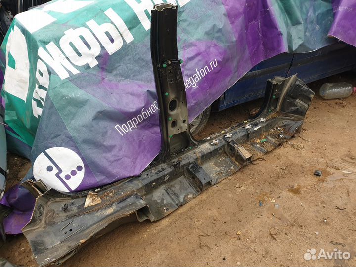 Порог со стойкой левый Subaru Tribeca b10 w10 b10