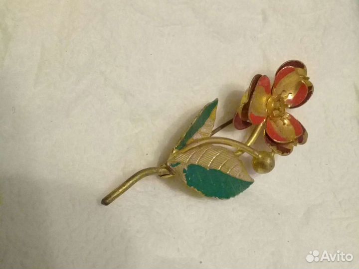 Чудесная брошка из бабушкиного сундучка