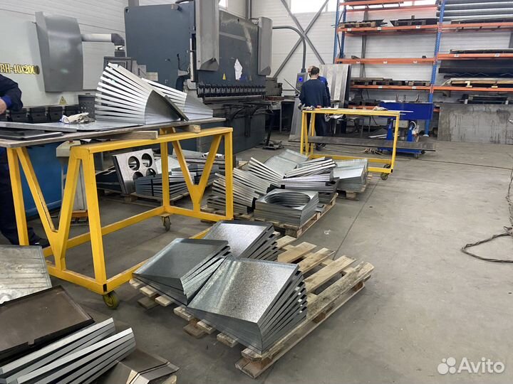 Гибка листового металла чпу до 3 метров