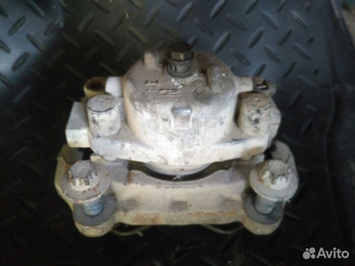 Суппорт Опель Вектра С Передний