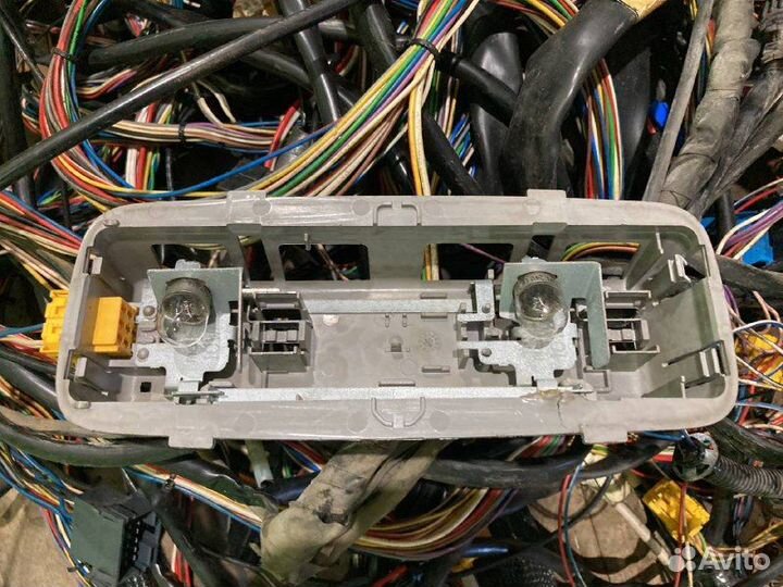 Блок предохранителей volvo FH13