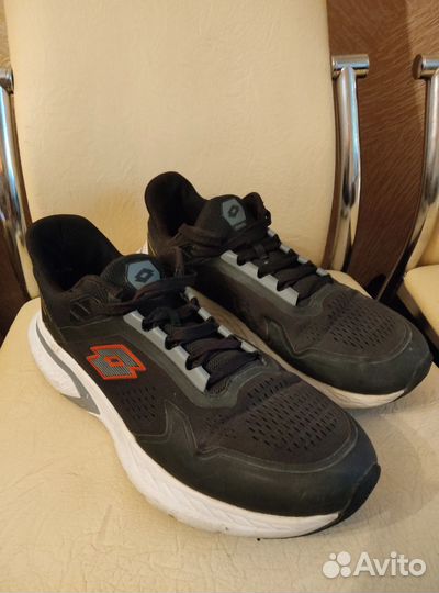 Кроссовки беговые Umbro Оригинал