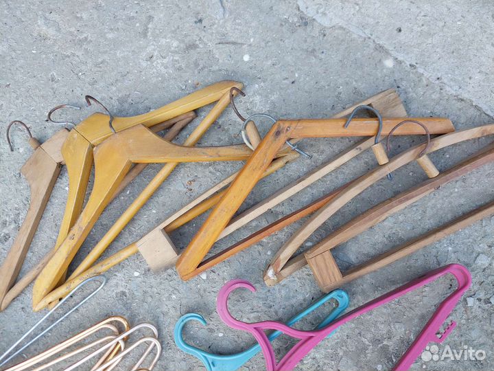 Вешалки плечики