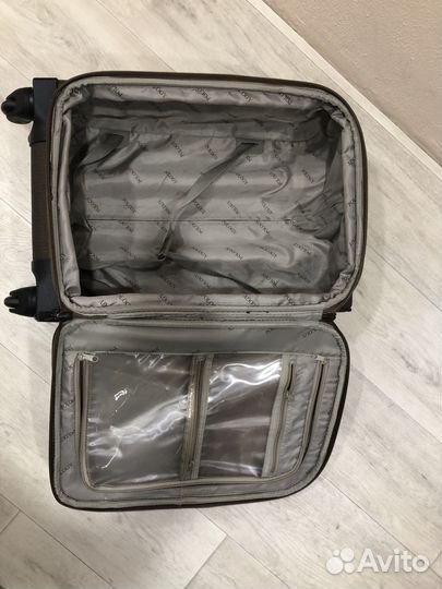 Продаю чемодан