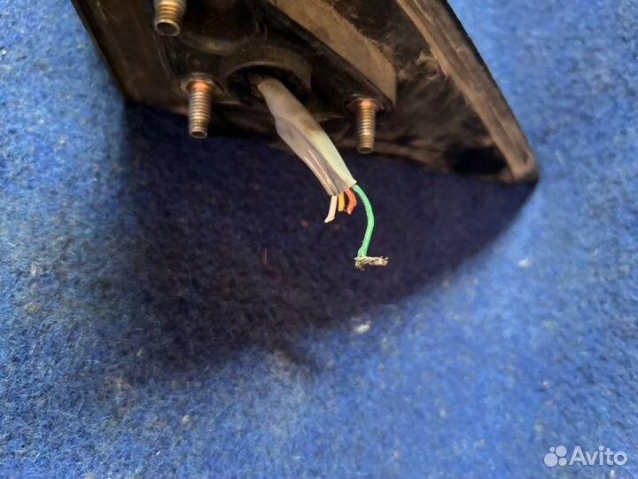 Зеркало заднего вида боковое левое Mitsubishi