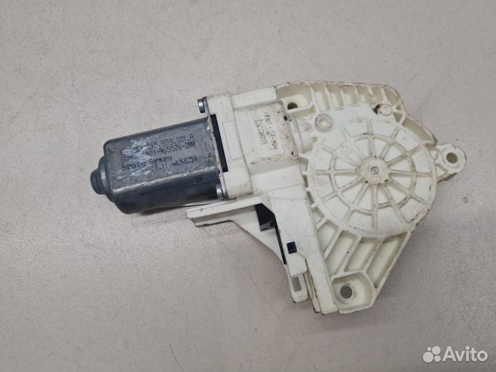 Моторчик стеклоподъёмника левый Audi Q7 4L 2005-20