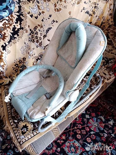 Шезлонг детский