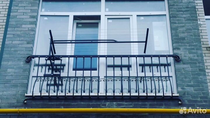 Балкон, сушилка бельевая, поворотно откидная