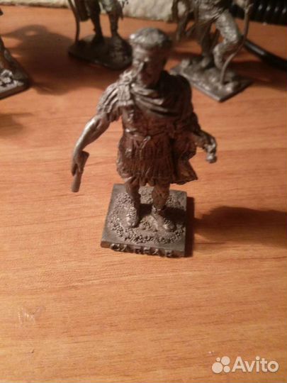 Миниатюра оловянные солдатики