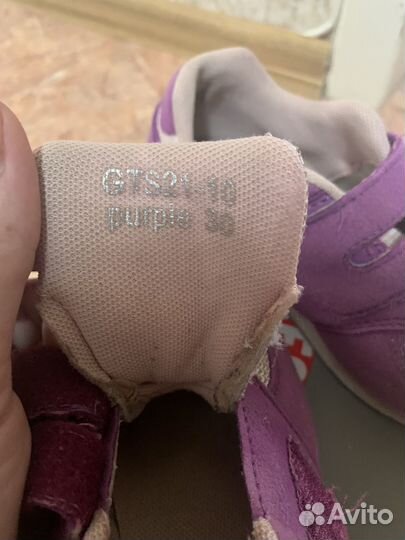 Кроссовки для девочки