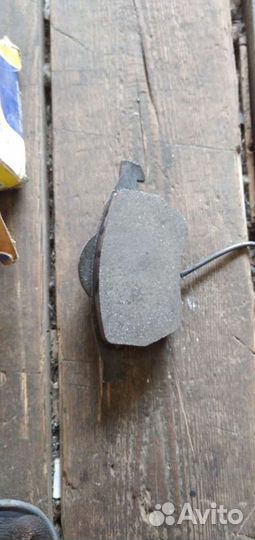 Тормозные колодки передние Ауди а4