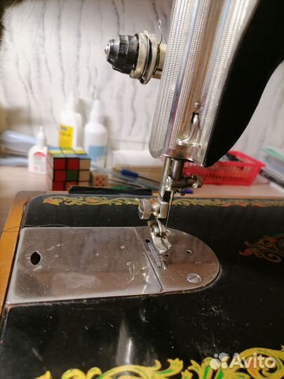 Швейная машина