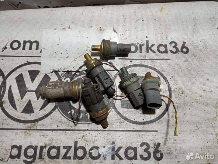 Датчик температуры охлаждающей жидкости VW Jetta 5