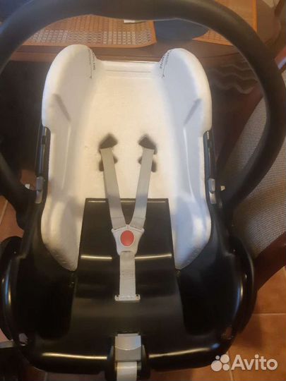 Автокресло Maxi-Cosi Citi с рождения