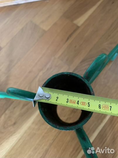 Подставка под елку