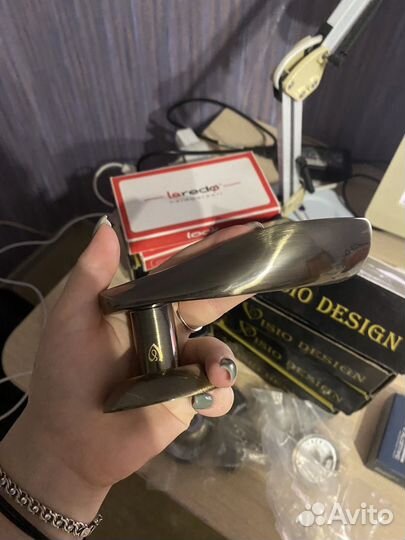 Дверные ручки