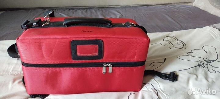 Чемодан для мастера маникюра