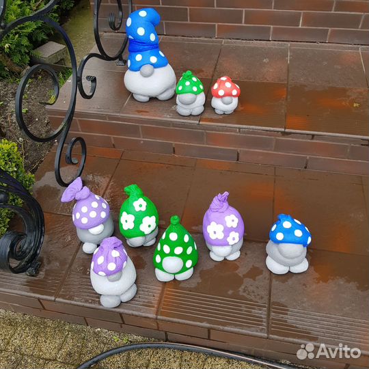 Фигурки гномов для сада и дачи