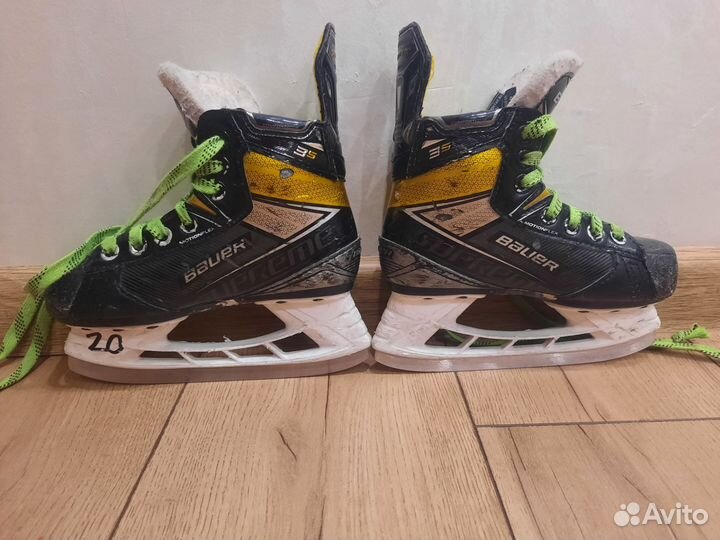 Хоккейные коньки bauer