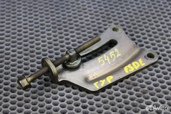 Кронштейн гур Mazda MPV lwew fsde