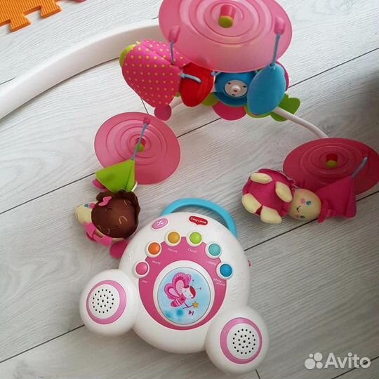 Мобиль на детскую кроватку