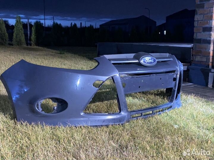 Бампер передний Ford focus 3