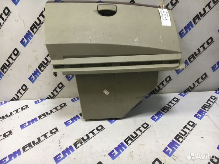 Бардачок Рено Меган 2