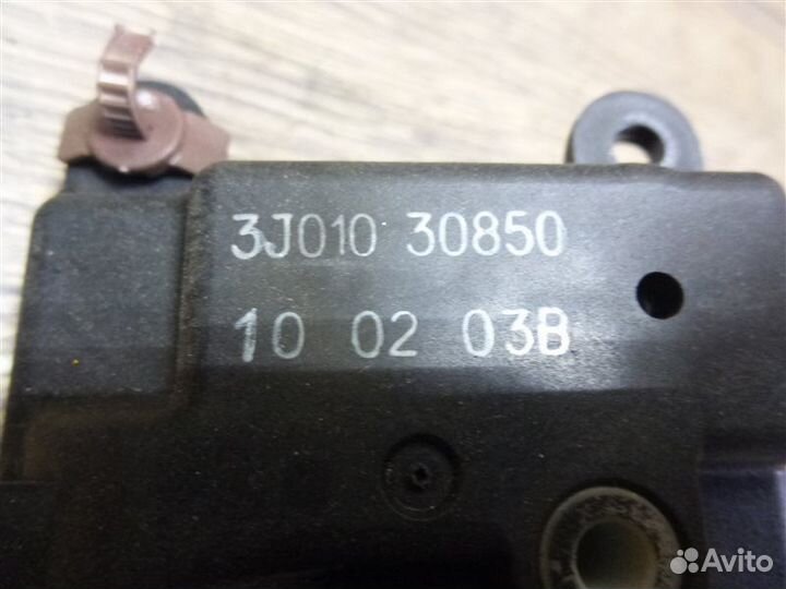 Привод заслонки отопителя Infiniti Fx37 S51