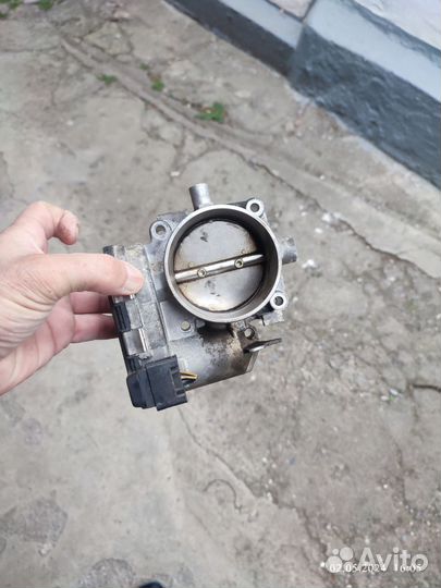 Дроссельная заслонка