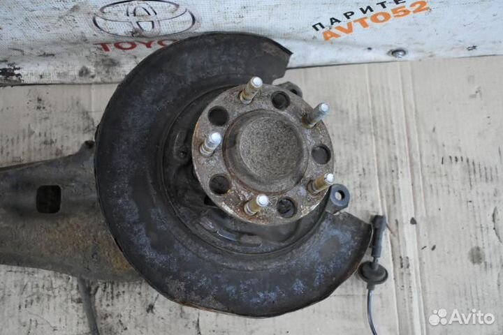 Кулак задний левый Dodge Caliber 1 поколение EBA