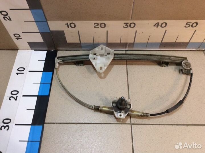 Стеклоподъемник механический задний правый Renault