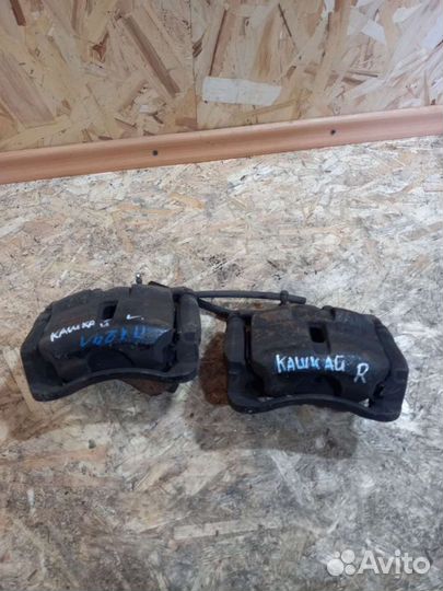 Суппорт Передний Левый Правый Ниссан Кашкай J10