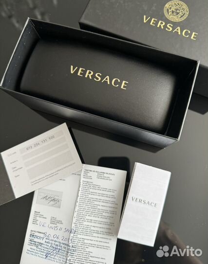 Солнцезащитные очки versace medusa новые оригинал