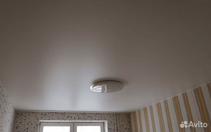 Натяжные потолки и освещение