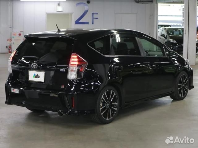 Toyota Prius Alpha 1.8 AT, 2019, 25 000 км