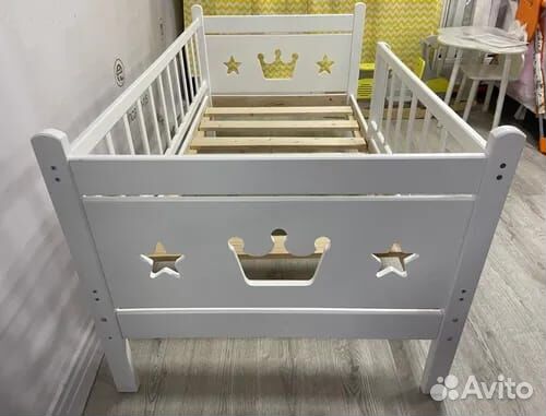 Кроватка Лисенок из натурального дерева для малыша