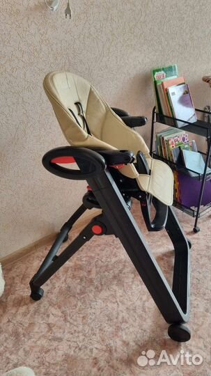 Стульчик для кормления nuovita