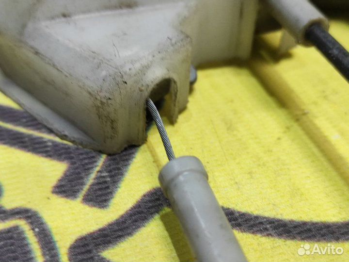 Замок двери задний левый Subaru Forester SG9 EJ255