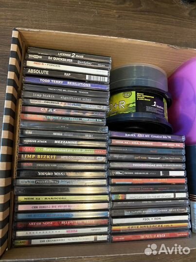 Музыкальные CD диски фирменные