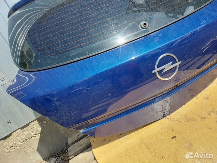 Крышка багажника opel Astra H GTC